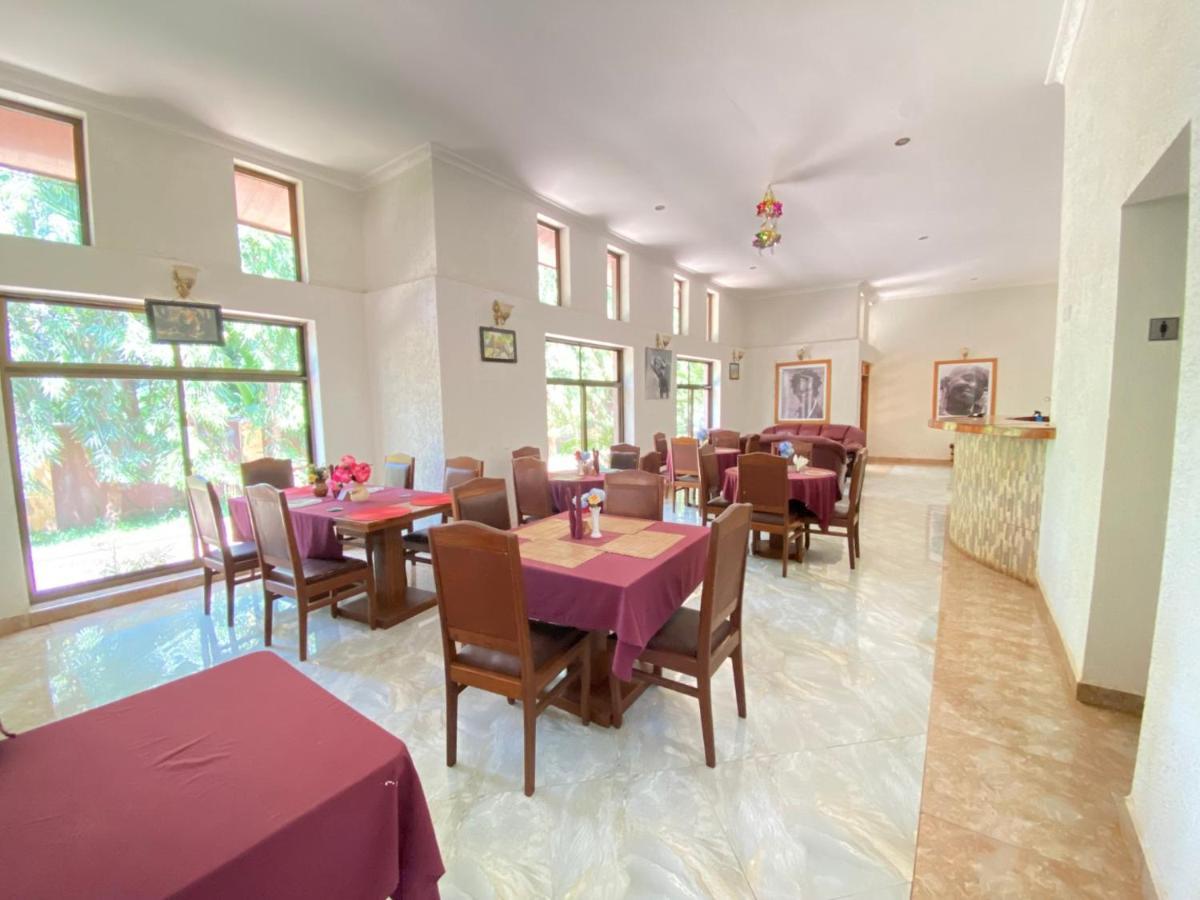 Sangana Lodge Моши Екстериор снимка